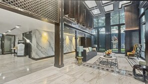 Lobby - The Base - New Studio Great location, shared Pool (Tambon Wichit)