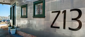 Airplane Filling Station -Unique Stay in Knoxville