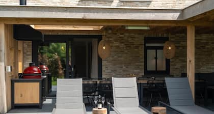 Wellness 12p - Sechs Schlafzimmer Villa, Schläft 12