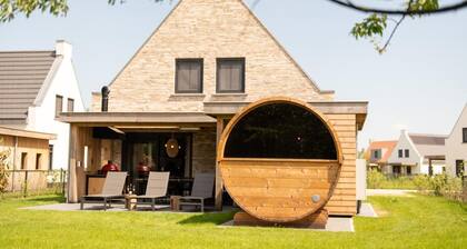 Wellness 8p - Four Bedroom Villa, Sleeps 8