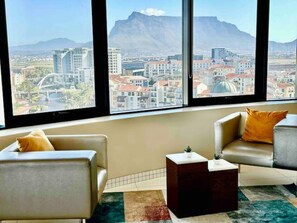 Interior - 25% off Grand Penthouse / Backup Power / Stunning (Cape Town)