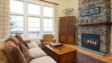 TV connectée, cheminée