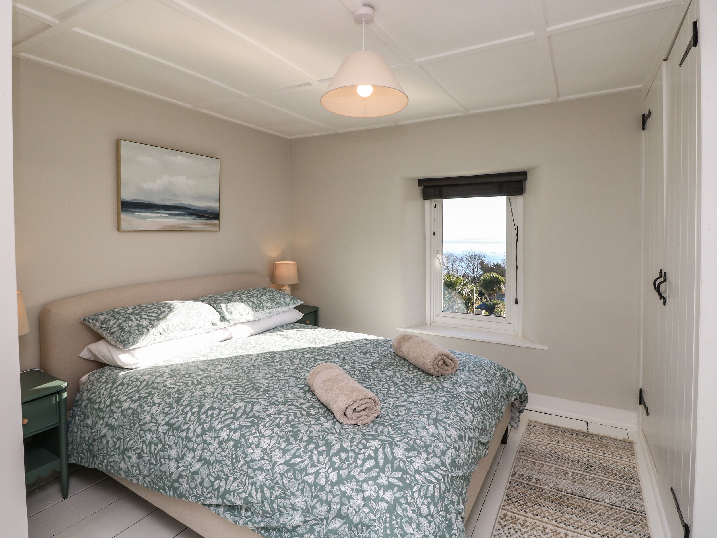 Cottage | 2 bedrooms, individually decorated, individually furnished, free WiFi