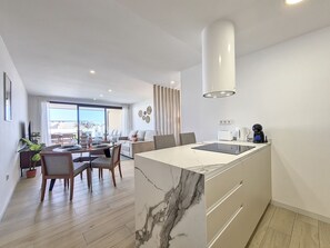 Fridge, microwave, oven, dishwasher - Santa Rosalia Apartment with pool views (Torre Pacheco)