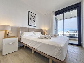 2 bedrooms, iron/ironing board, free WiFi, bed sheets - Santa Rosalia Apartment with pool views (Torre Pacheco)