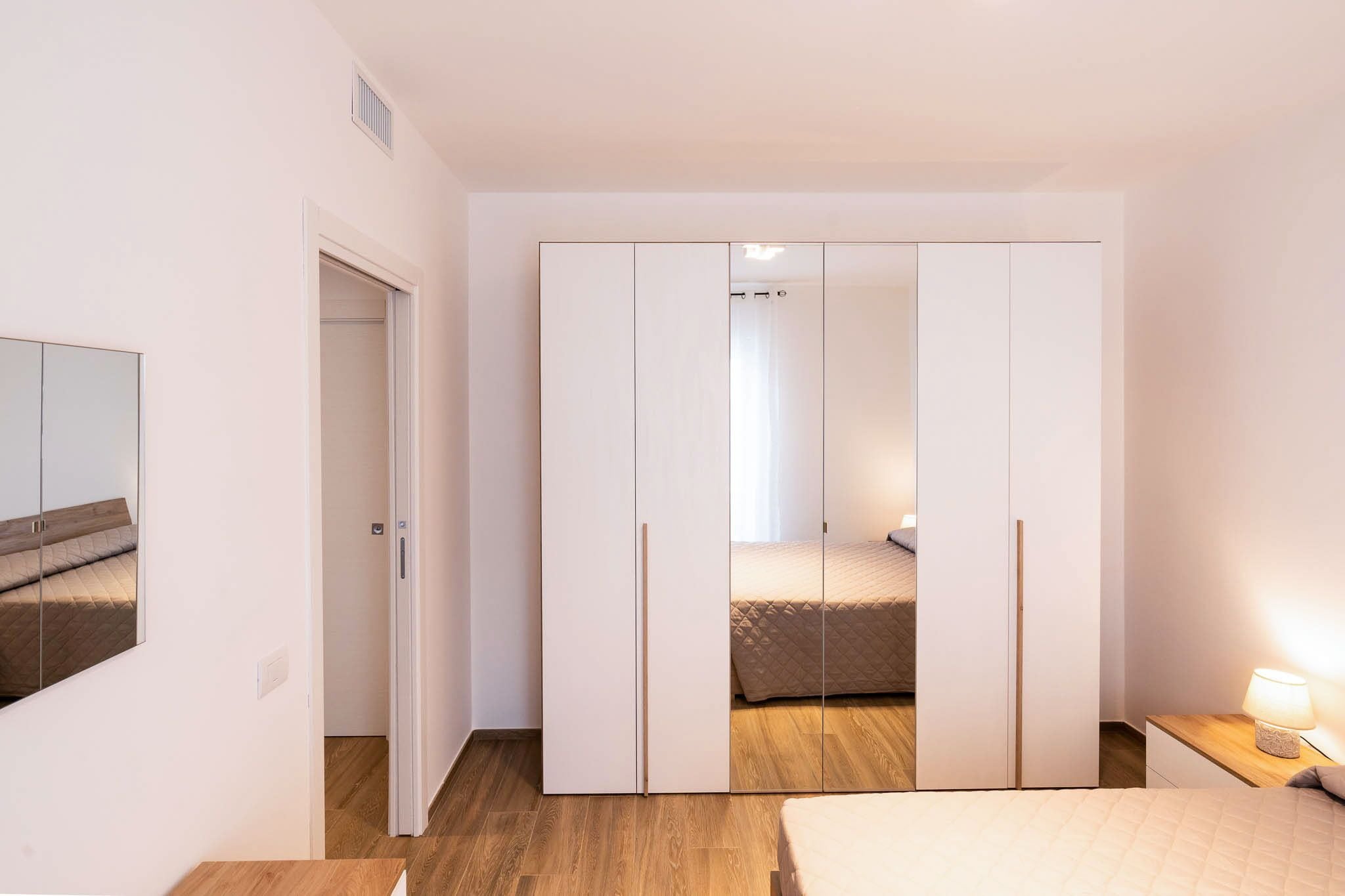 Basic Apartment | Free WiFi, bed sheets