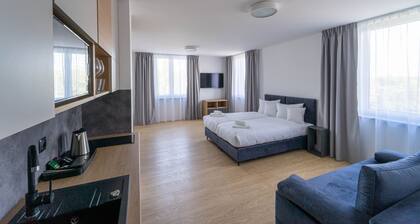 Milo Aparthotel