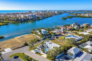 Unclassified image, 5 of 30, button