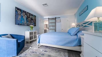 1 slaapkamer, een strijkplank/strijkijzer, wifi