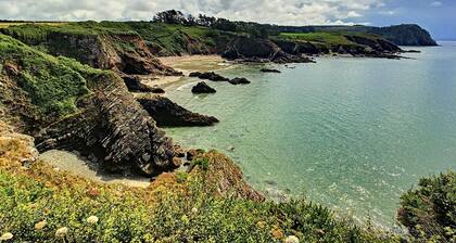 Maison d'Ys Ă 500 m de la plage