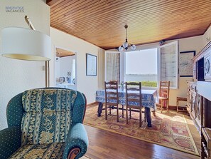 TV, fireplace, DVD player, table tennis