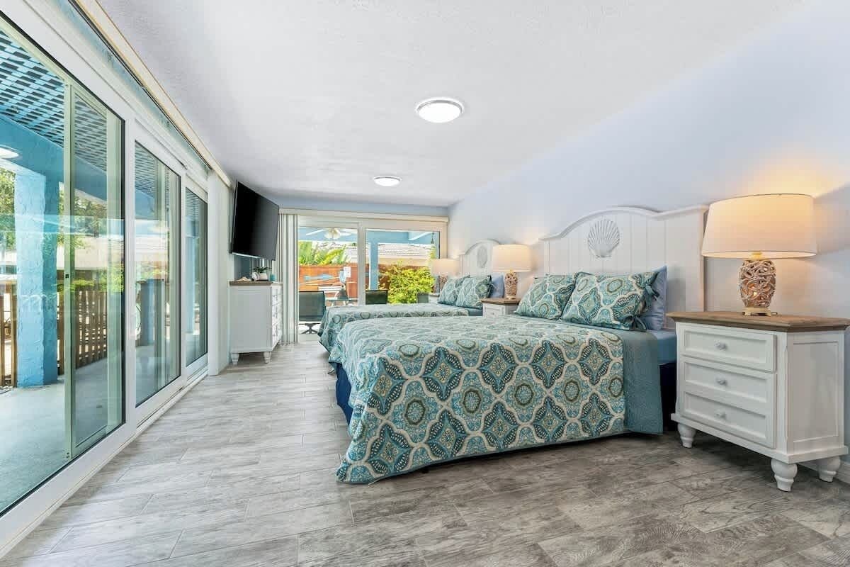 1 soverom og strykejern/-brett