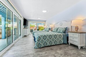 1 室のベッドルーム、アイロン / アイロン台