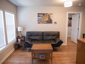 Cottage #7 | Blackout drapes, free WiFi