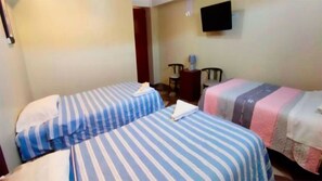 Traditional Triple Room | Individually furnished, desk, free WiFi, bed sheets - Los Andes (Independencia)