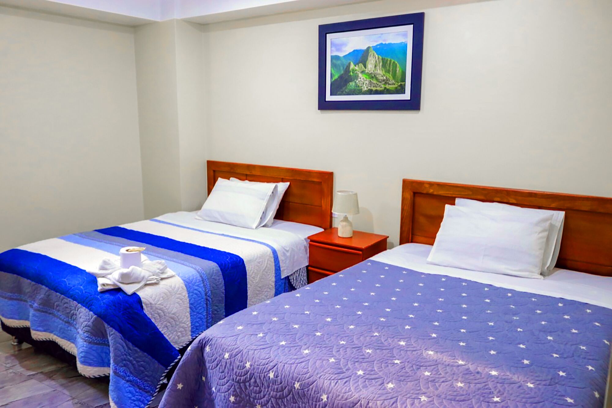 Traditional Double Room | Individually furnished, desk, free WiFi, bed sheets