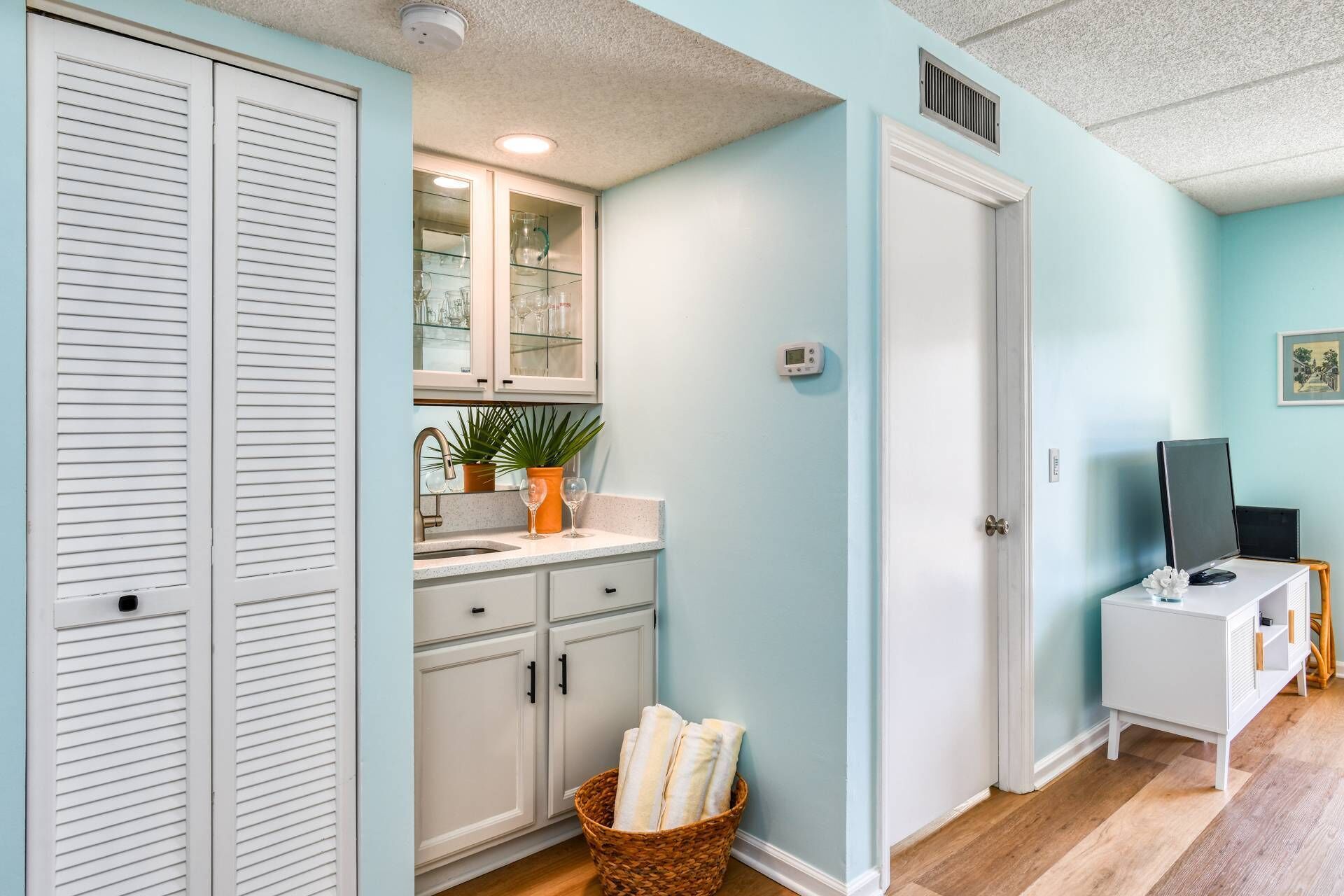 Condo (Ocean and Racquet 8208) | Exterior