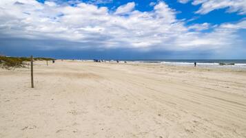 公寓客房 (Ocean and Racquet 8208) | 外觀