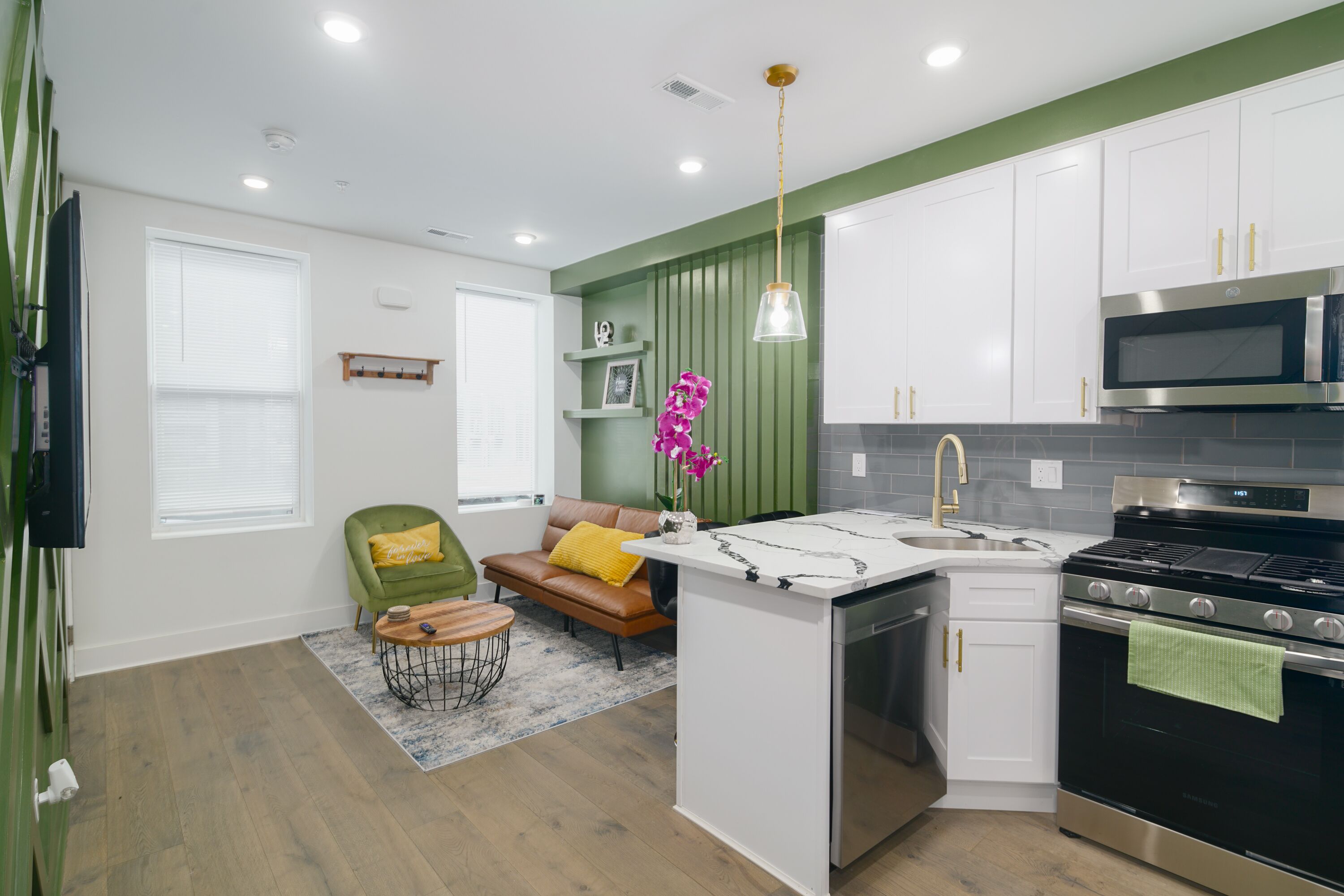 Luxury Apt In Richmond Area!