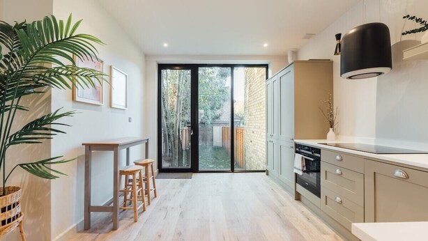 Unclassified image, 1 of 52, button - Luxurious & Modern | Honor Oak Apartment (Greater London)