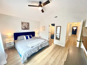 2 sovrum, strykjärn/strykbräda, gratis wi-fi och sängkläder