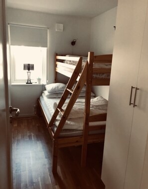 3 bedrooms, iron/ironing board, travel cot, WiFi