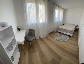 1 bedroom, WiFi, bed sheets