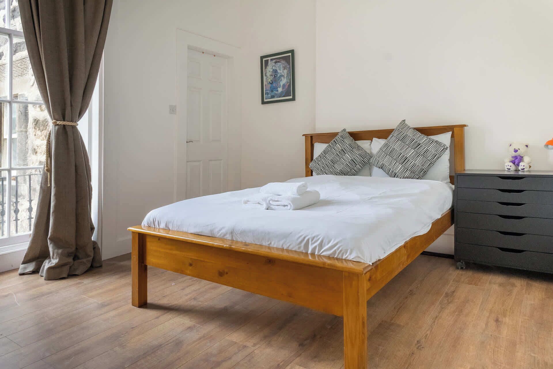 1 bedroom, iron/ironing board, internet, bed sheets