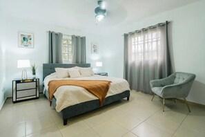 3 間睡房、免費 Wi-Fi、床單