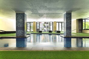 Pool - Spacious 2 Bedroom Pool & Gym PerthCBD,Optus,WACA (Perth)