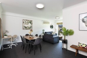 TV, offices