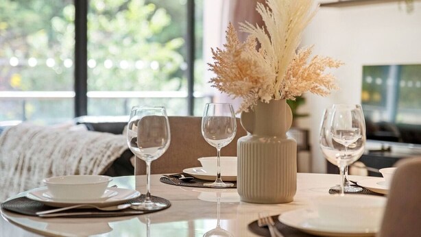 Dining - Marvellous Mounts Bay 2BR Apt (Perth)