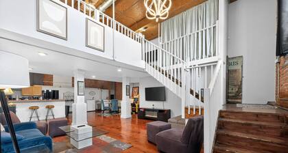 Stylish Loft with Modern Amenities in Detroit