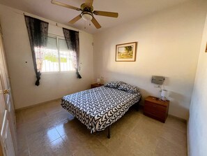 3 chambres, lit de bébé portatif, accès au Wi-Fi (inclus)