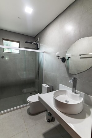 Free toiletries, hair dryer, towels, soap - POUSADA AMAR NORONHA (Fernando de Noronha)