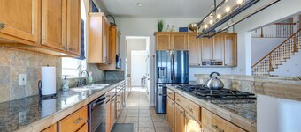 Scenic Canyon Lake Vacation Home Near Boat Ramp!