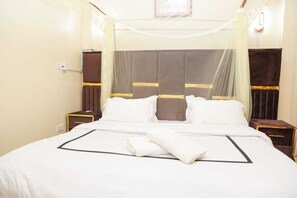 1 bedroom, iron/ironing board, WiFi, bed sheets - Executive Cushy Homes Eldoret (Eldoret)