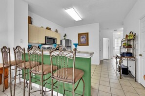 Casa, varias camas, acceso a la alberca, vista a la alberca (SPD2319) | Restaurantes