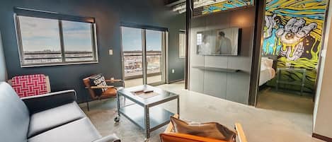 Single Room, 1 King Bed with Sofa bed | 1 bedroom, memory foam beds, in-room safe, blackout drapes