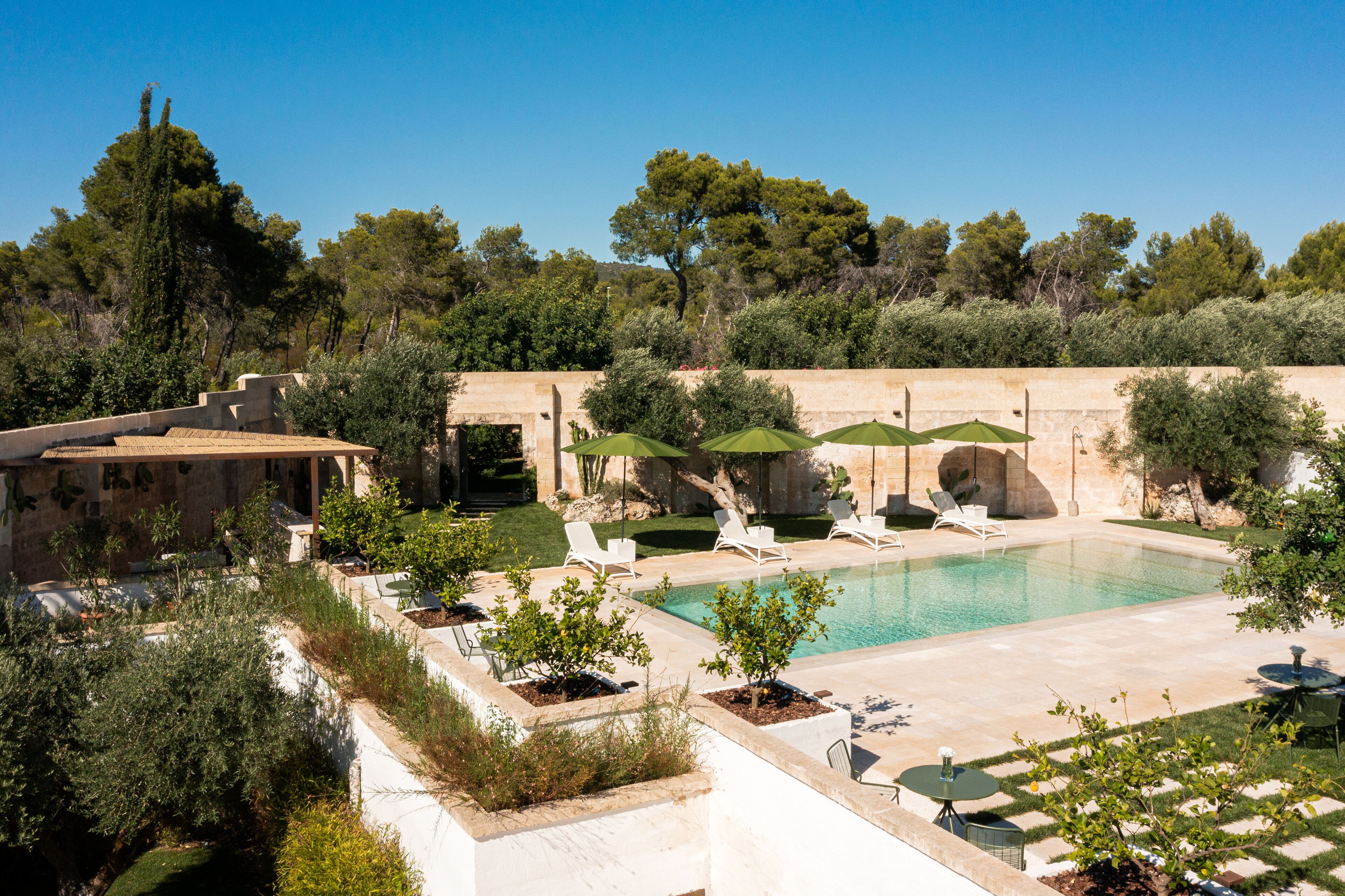 Seasonal outdoor pool, pool umbrellas, sun loungers
