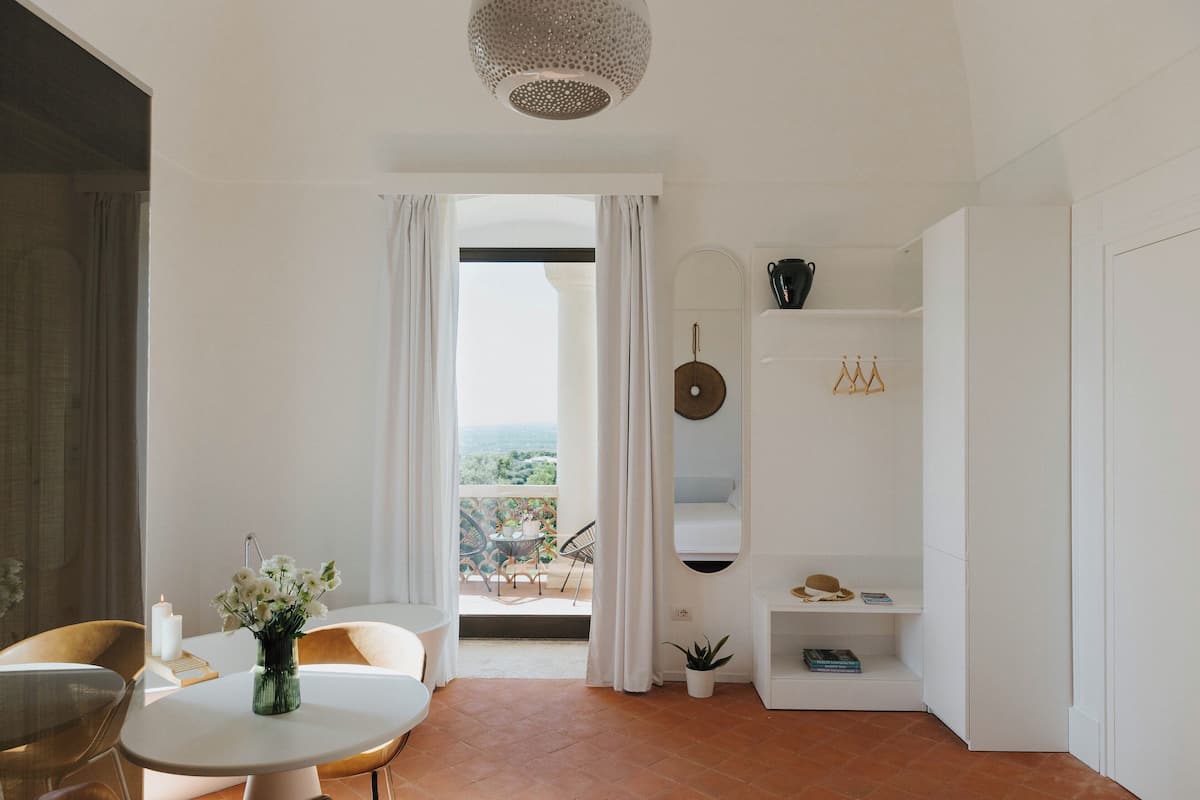 Deluxe Room, 1 King Bed, Balcony, Tower | 1 bedroom, Egyptian cotton sheets, premium bedding, down comforters