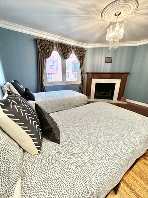 5 Schlafzimmer, Bügeleisen/Bügelbrett, kostenloses WLAN, Bettwäsche