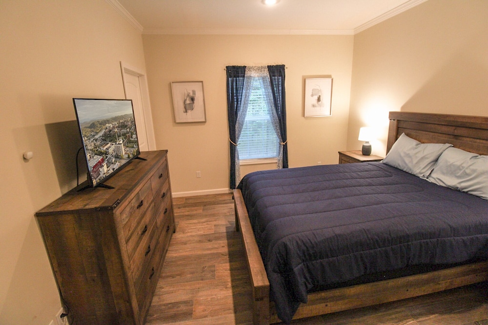 Farmhouse Chic Home in Maryville Pet Friendly Blount County Vrbo