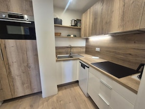 Microwave, oven, dishwasher