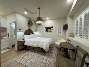 1 Schlafzimmer, Bügeleisen/Bügelbrett, kostenloses WLAN, Bettwäsche