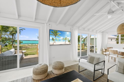 Waterfront villa,10 min from Georgetown,10 ppl