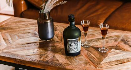 Large stylish family apartment in Old Town