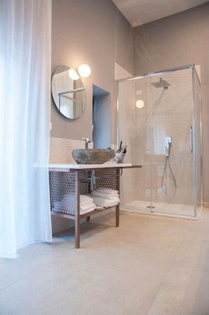 Chambre Deluxe Double ou avec lits jumeaux | Salle de bain