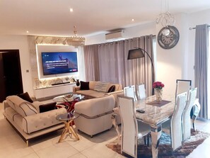 Apartment | Interior - Immaculate Beauty Gem-5 Star Location- Pools - Gym (Accra)