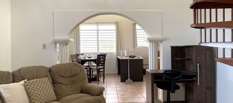 #26 Beach Apartment 2br, 3ba w/ jet tub